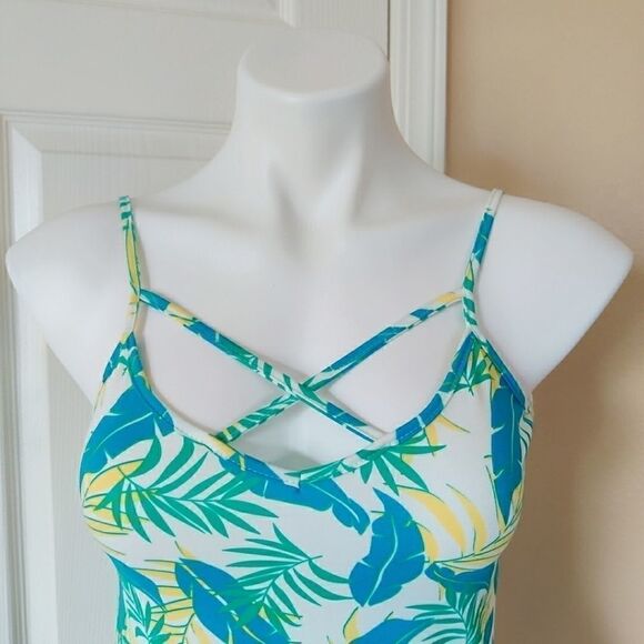Poof NY criss cross tropical knot front tank - Picture 3 of 11